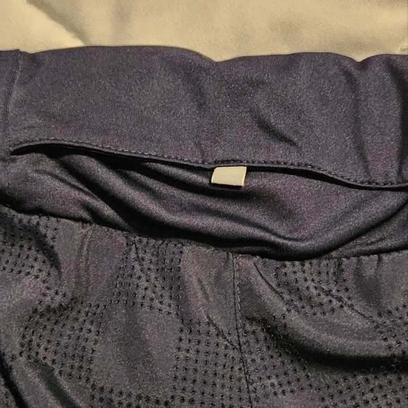Nike dry fit running shorts - Picture 6 of 9